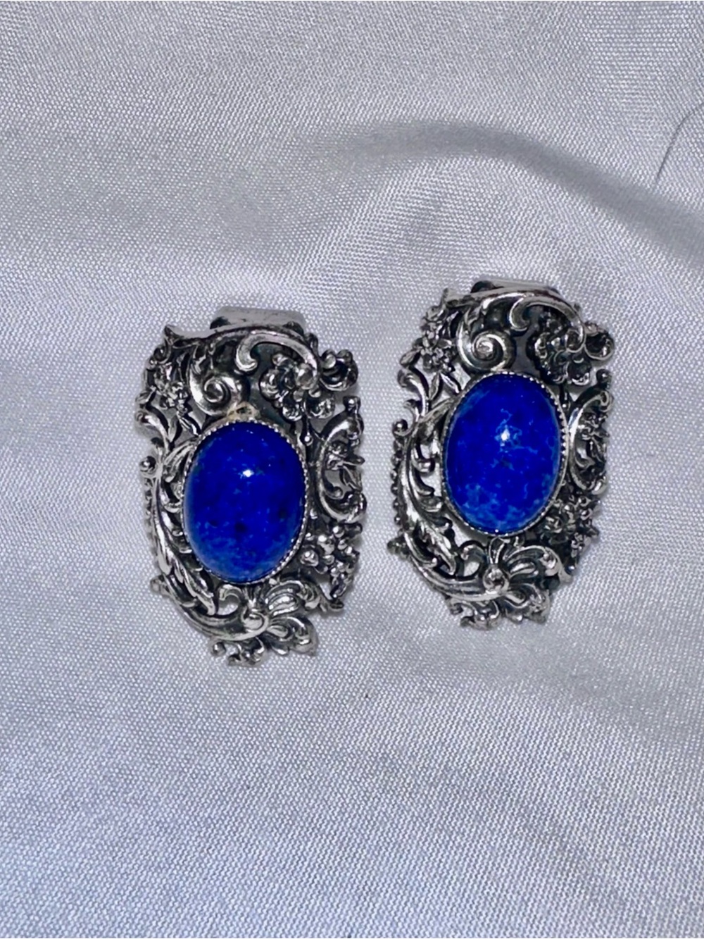 Vintage 50s Signed Napier Silvertone Oval Blue Cabochon Filigree Clip Earrings